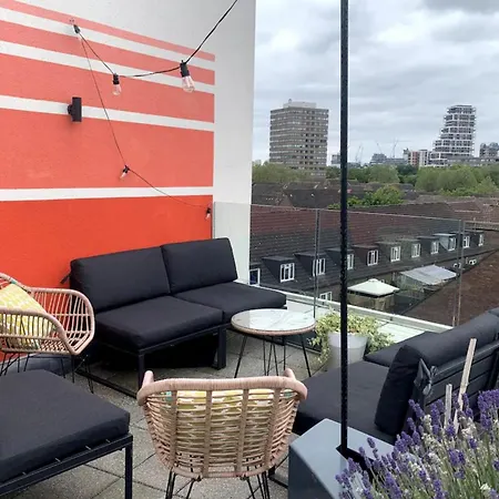 Appartamento Stylish 2Bd Flat With Private Balcony - Battersea
